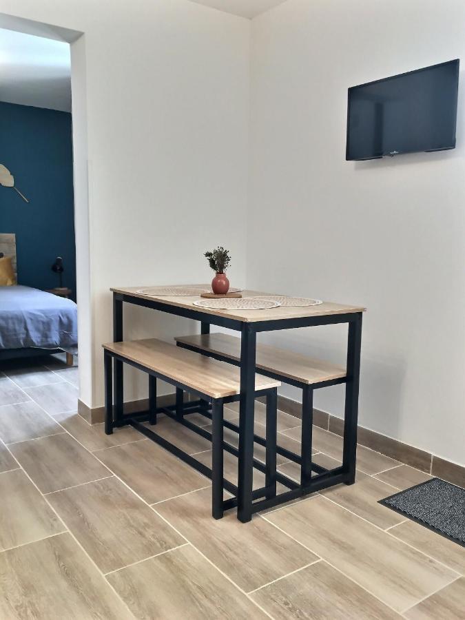 Bleu Lavande - Coquet Appartement Ambiance Village Istres Luaran gambar