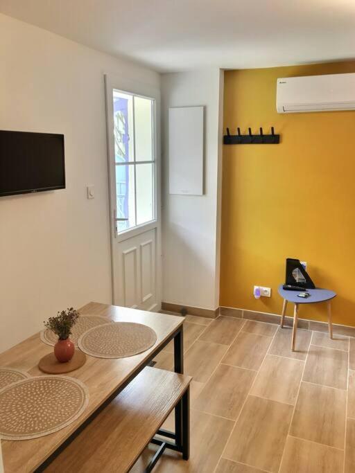 Bleu Lavande - Coquet Appartement Ambiance Village Istres Luaran gambar